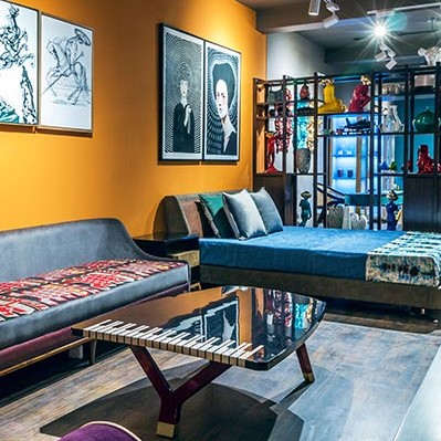 Bent Chair store in Agra