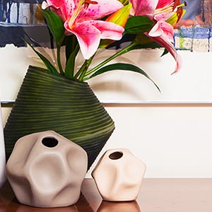 TAMPERED-BALL-VASE
