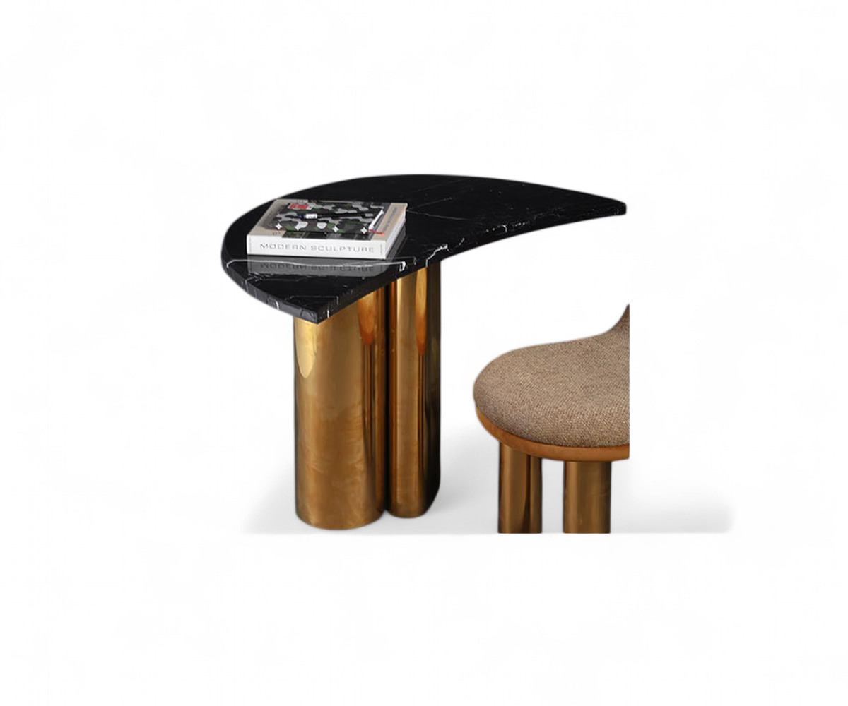 Yin Desk 3