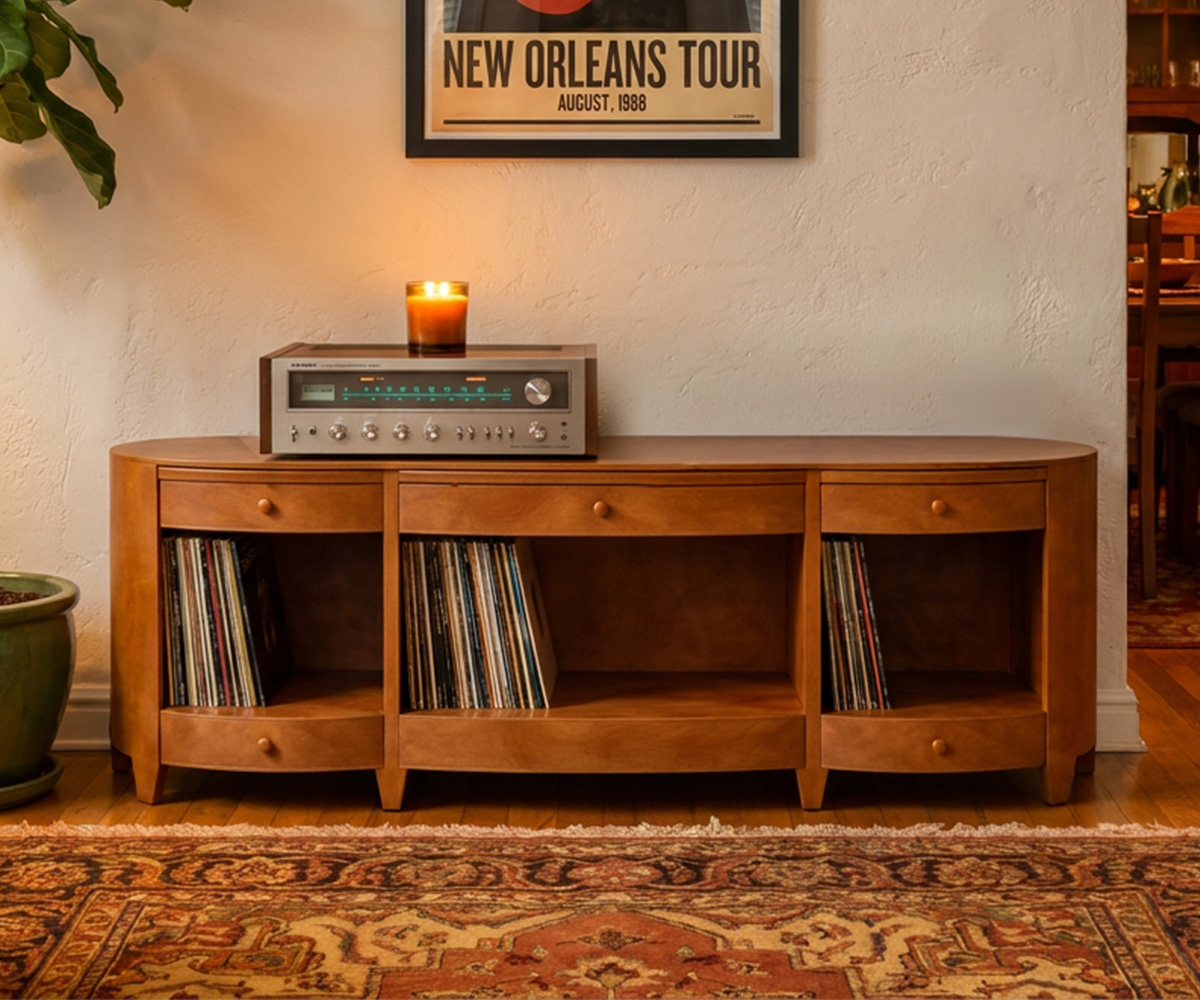 Riviera Console - Resort