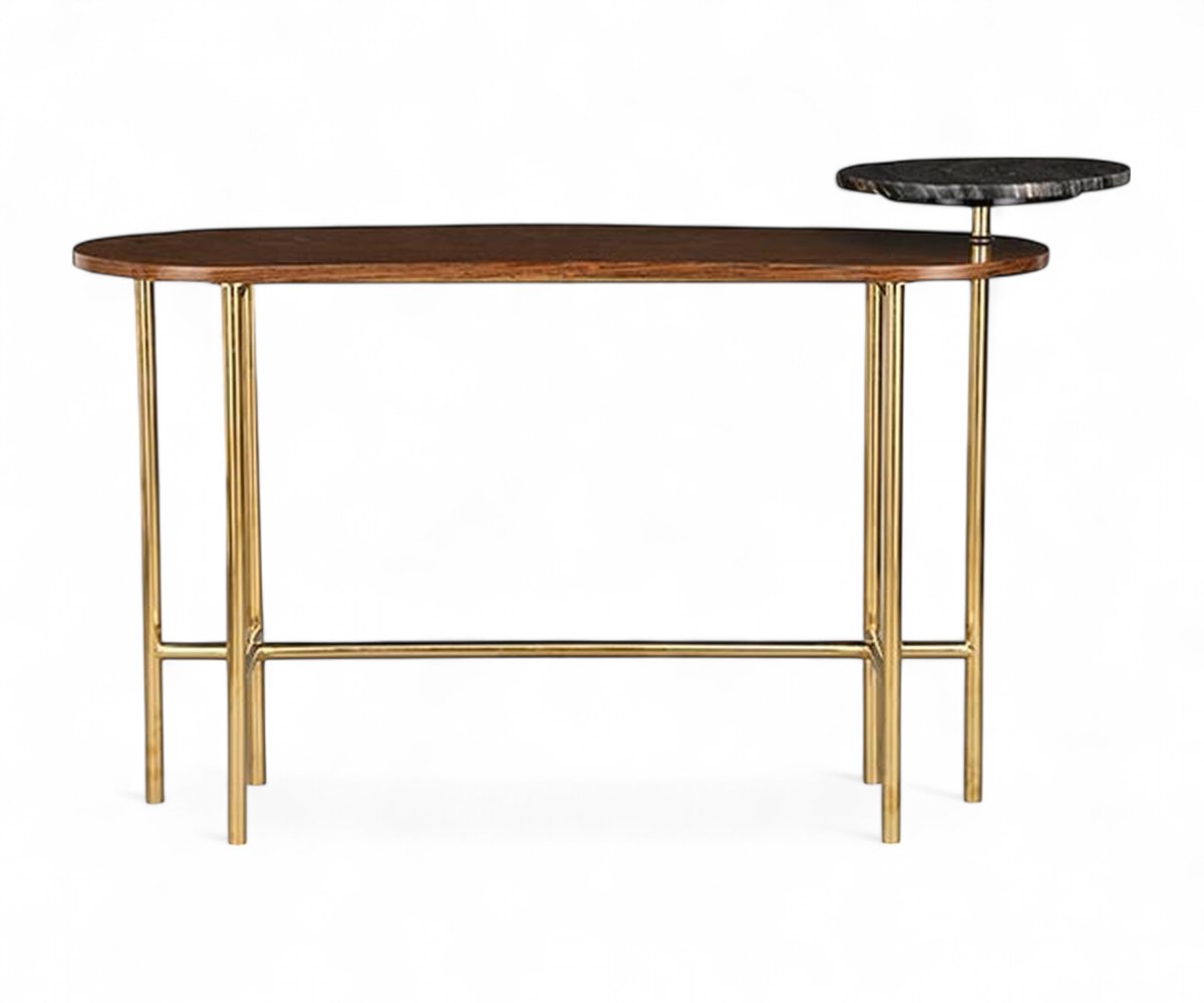 Nolan Desk 4