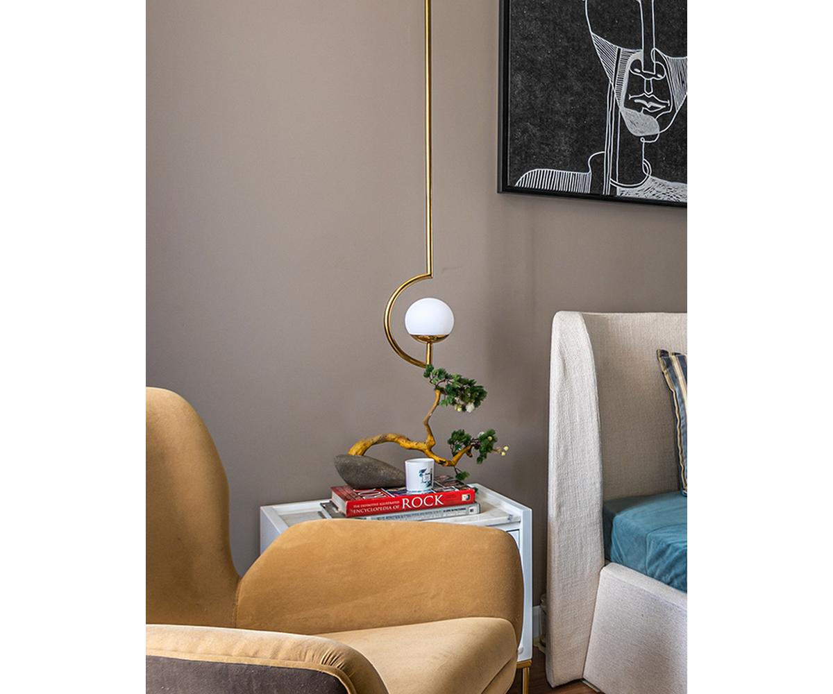 Contour Ceiling Light 2