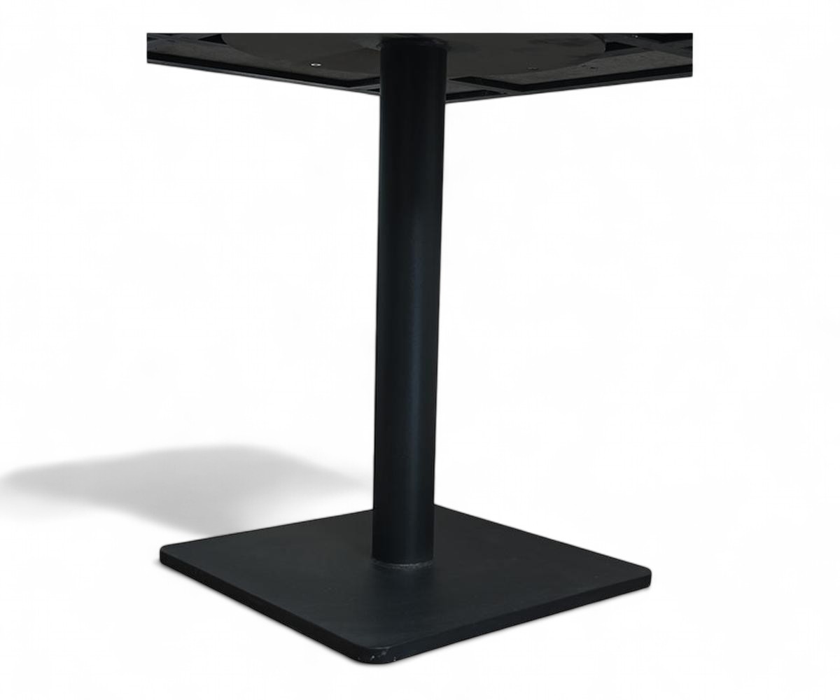 Lars Dining Table 4